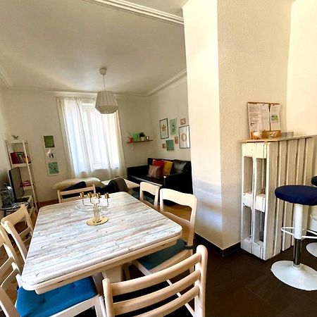 Appartement Douces Heures Avec Parking Couvert Prive Le Locle Kültér fotó