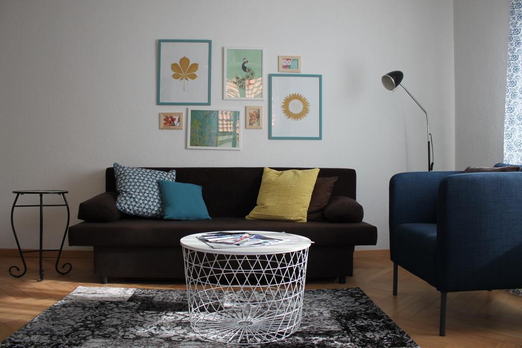 Appartement Douces Heures Avec Parking Couvert Prive Le Locle Kültér fotó